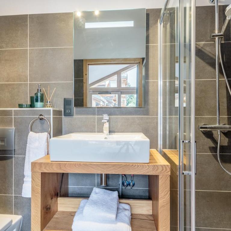 Bellecôte – superbe appartement chaleureux vue montagne - Appartement Supérieur avec Balcon - 33
