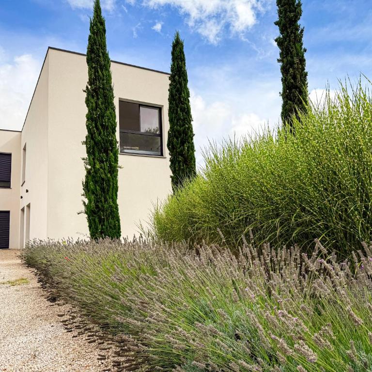 Les Trois Cyprès - Maison 4 Chambres - 5