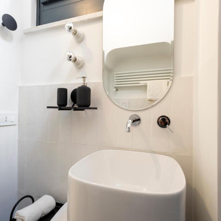 Designer three-room apartment 100 meters from the cathedral Amalfi 44 - Appartamento con 2 Camere da Letto - 14
