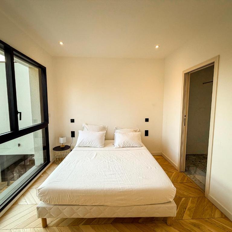 Les Trois Cyprès - Maison 4 Chambres - 28