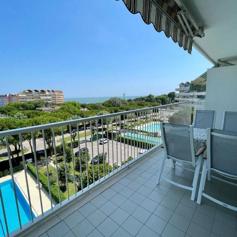 Relax in a our pool view apartment - Appartamento - 1