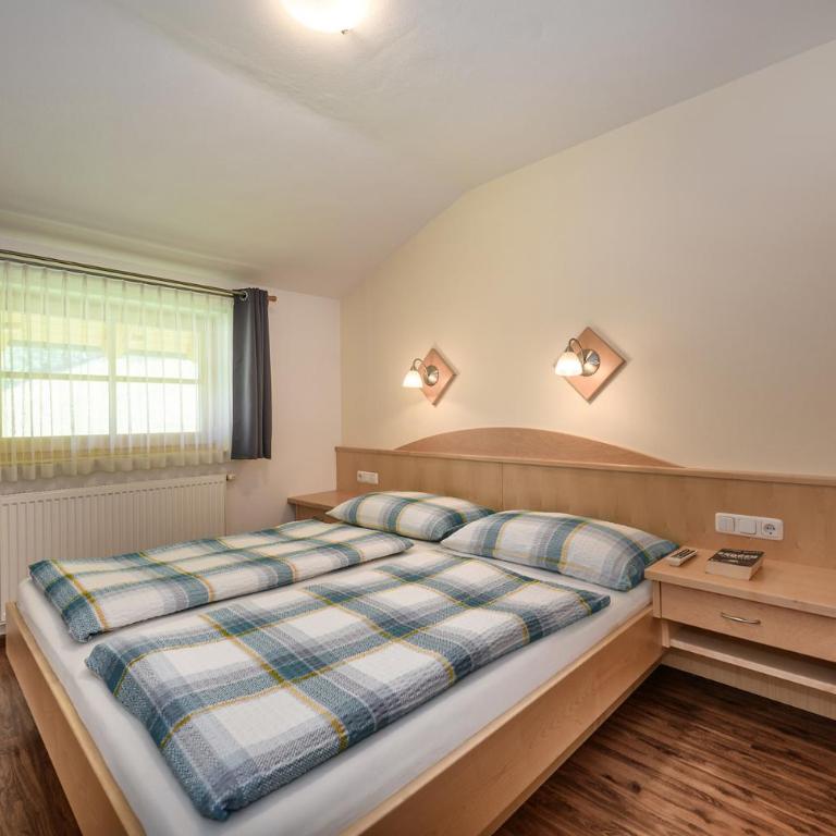 Haus Mitterlechner - Apartment mit 3 Schlafzimmern und Balkon - 8