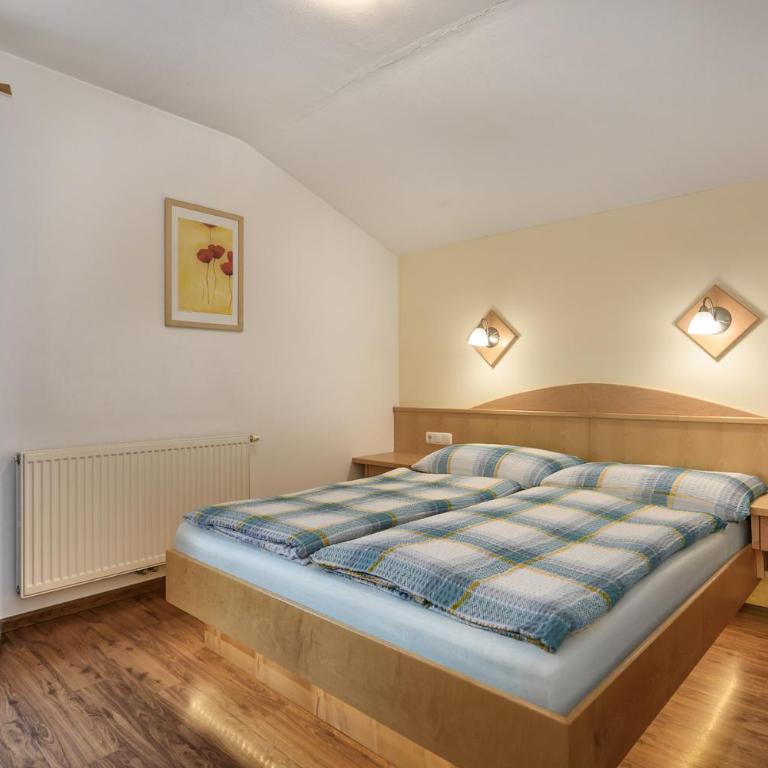 Haus Mitterlechner - Apartment mit 3 Schlafzimmern und Balkon - 9