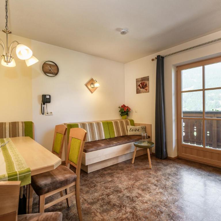 Haus Mitterlechner - Apartment mit 3 Schlafzimmern und Balkon - 5