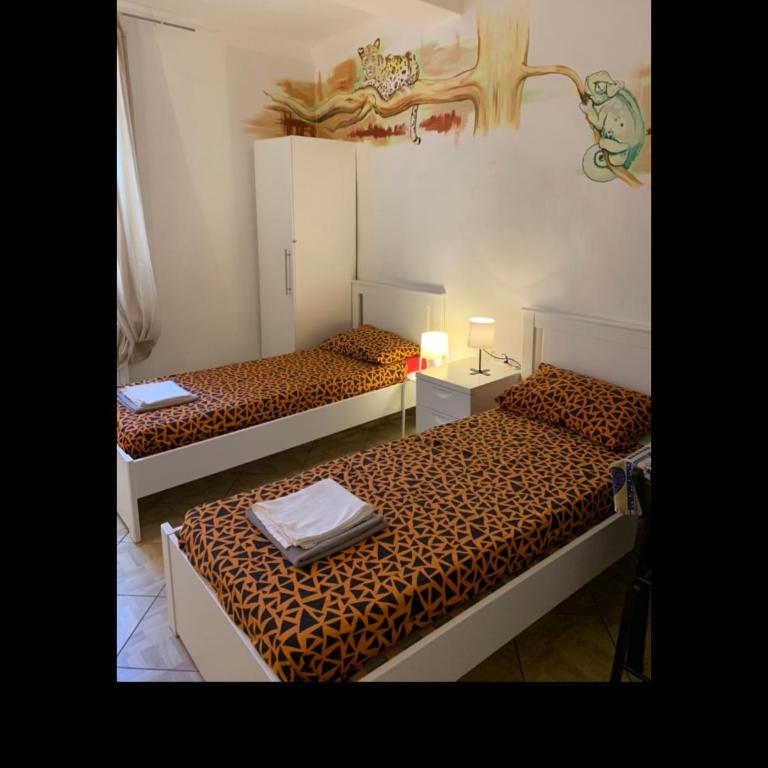 Backpackers House - Camera Quadrupla con Bagno Privato Esterno - 4