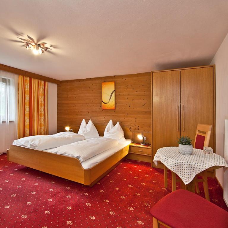 Landhaus Staudacher - Doppelzimmer - 4