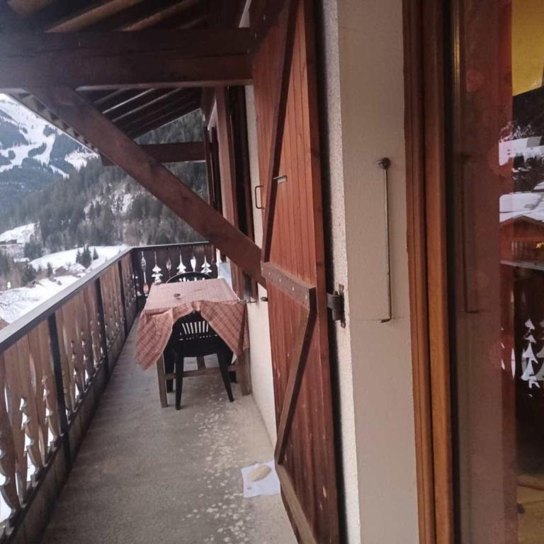 Chalet 2 Pièces, 6 Pers., Proche Centre et Pistes, Balcon Sud/Est, Parking, Animal Admis - FR-1-676-9 - Appartement - 8