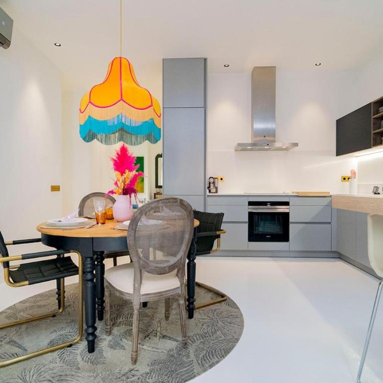 Luxury Golden Apartamento a solo pasos de Gran Vía - Two-Bedroom Apartment - 16