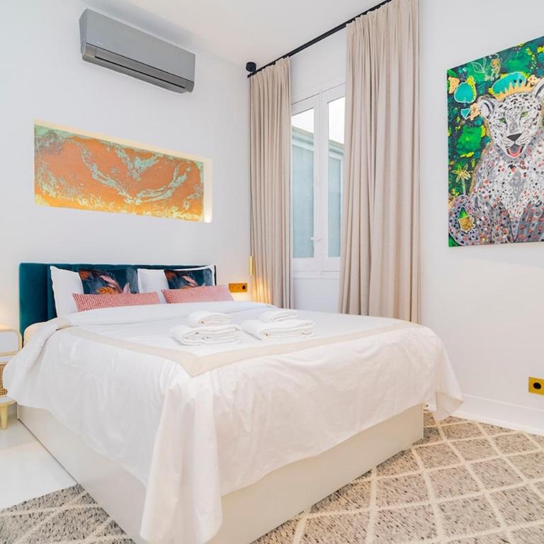 Luxury Golden Apartamento a solo pasos de Gran Vía - Two-Bedroom Apartment - 26