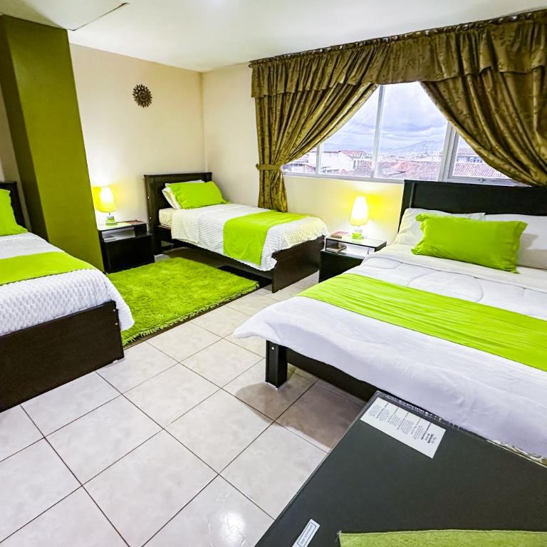 Hotel Las Gardenias - Habitación cuádruple - 2