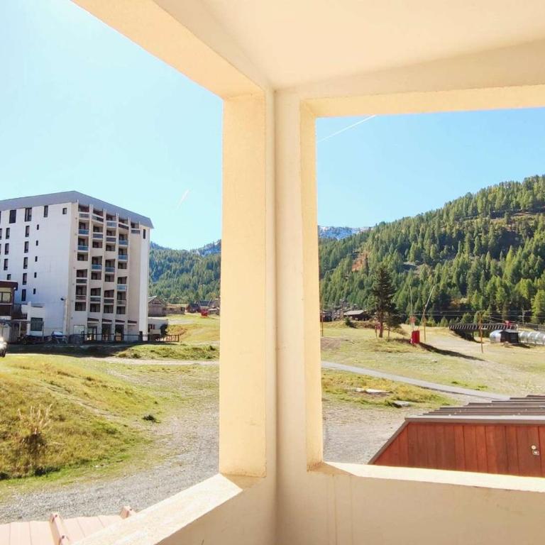 Studio cosy au pied des pistes pour 4 personnes, balcon, cœur de station, proche activités - Studio - 10