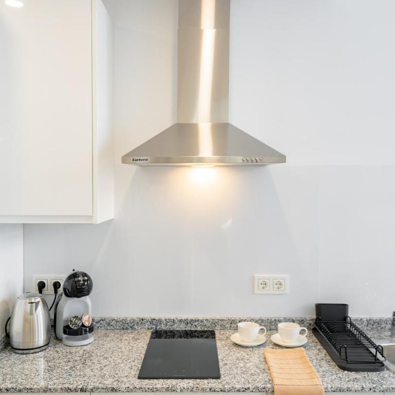 Del Mar Suites Benalmadena - Puerto Marina - One-Bedroom Apartment with Terrace - 6