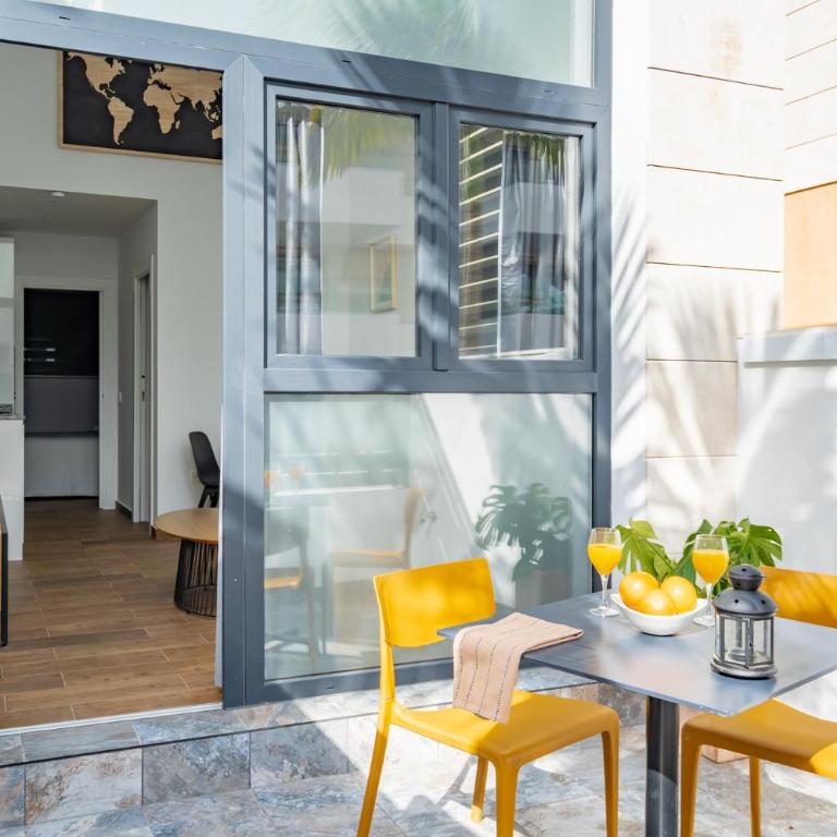Del Mar Suites Benalmadena - Puerto Marina - One-Bedroom Apartment with Terrace - 3