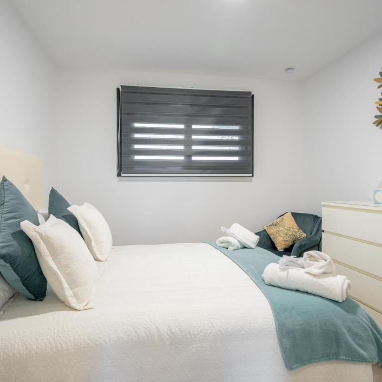 Del Mar Suites Benalmadena - Puerto Marina - One-Bedroom Apartment with Terrace - 17