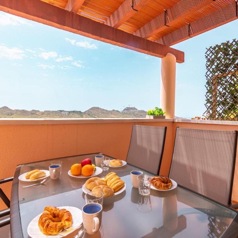 Amplia terraza, hermosa vista al mar, piscina - By Aloha Palma - Apartamento de 2 dormitorios - 36