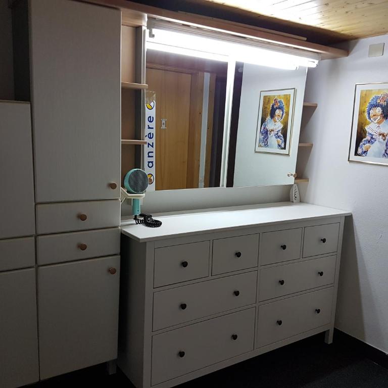 Holidays Groupes Anzère - Zimmer mit Etagenbett und Gemeinschaftsbad - 19