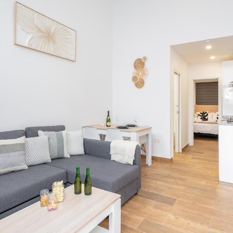 Del Mar Suites Benalmadena - Puerto Marina - One-Bedroom Apartment with Terrace - 12