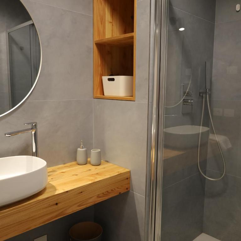 Palazzo Righi - Appartamento con 2 Camere da Letto - 8