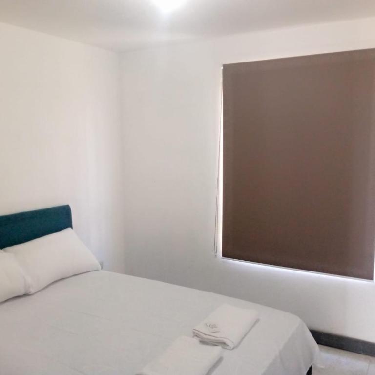 House in Manta, 15'from the beach 10' from airport - Three-Bedroom House - 11