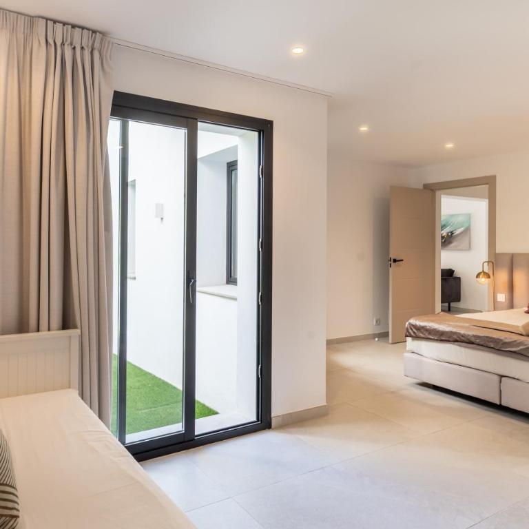 Luxury Villa with Heated Pool, Jacuzzi, Sauna and more - Villa Deluxe - 35