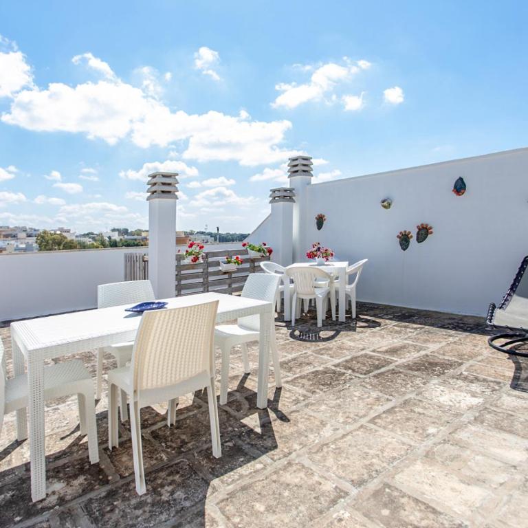 Camere Center House Gallipoli - Camera Matrimoniale con Terrazza - 8