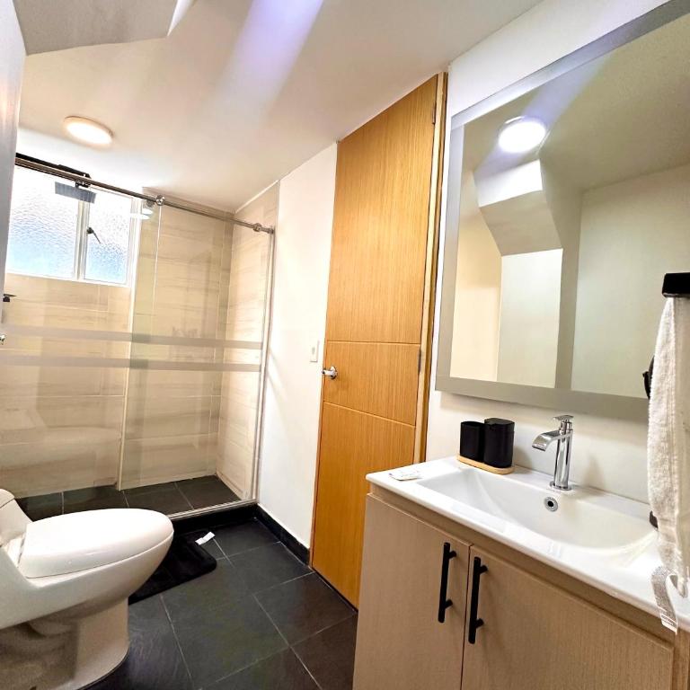 Nogal club, fast wifi 3 Rooms great location - Apartamento de 3 dormitorios - 35