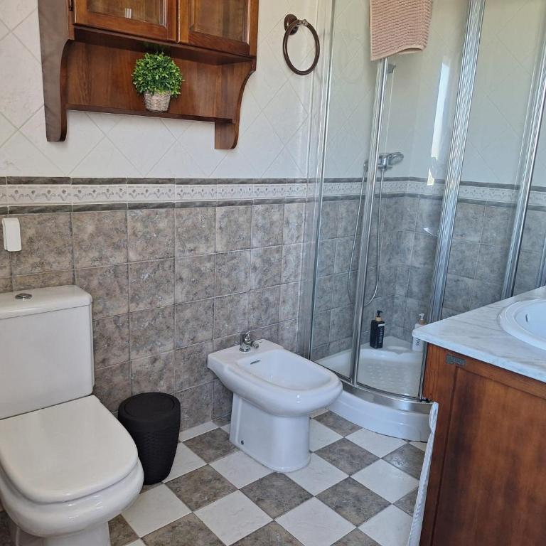 Extraordinaria Villa con piscina y chimenea - Five-Bedroom House - 69