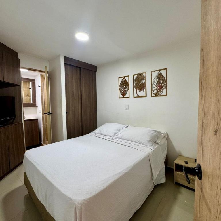 Apartamento Blanco - Two-Bedroom Apartment - 1