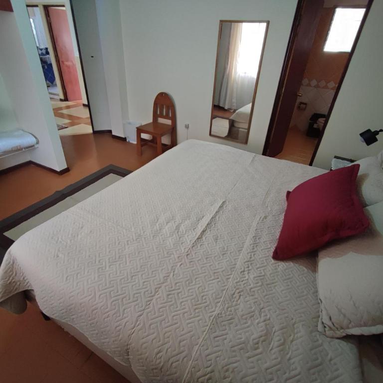 Sucre Serenity home - Three-Bedroom Apartment - 13