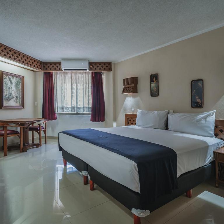 Hotel Plaza Kokai Cancún - Habitación Estándar - Cama extragrande - 1