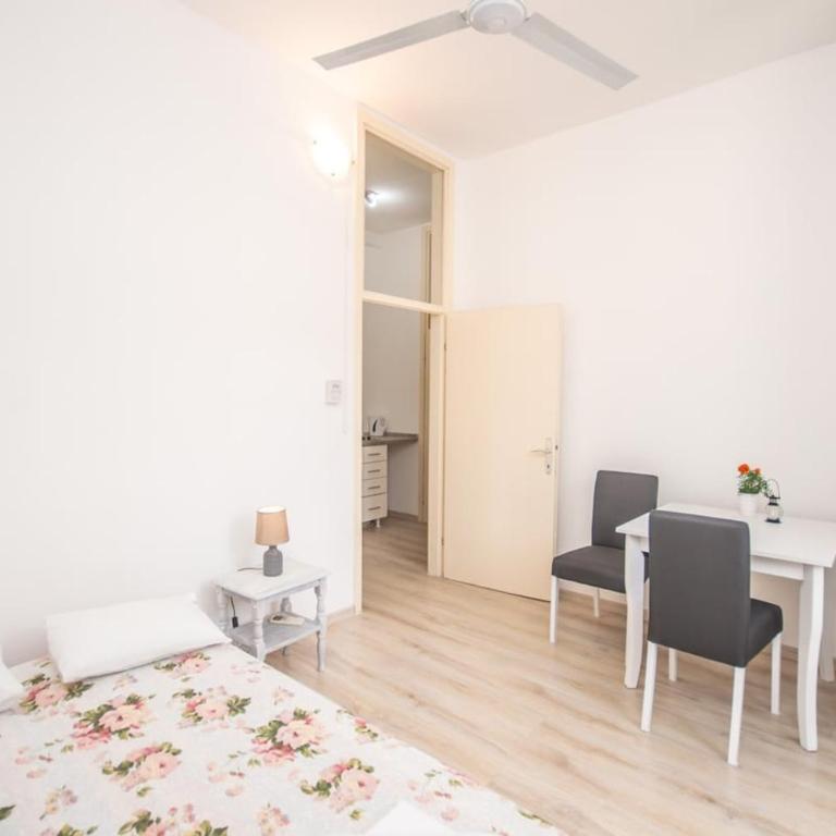 Central & quiet location inside Old town Kotor - One-Bedroom Apartment - 5
