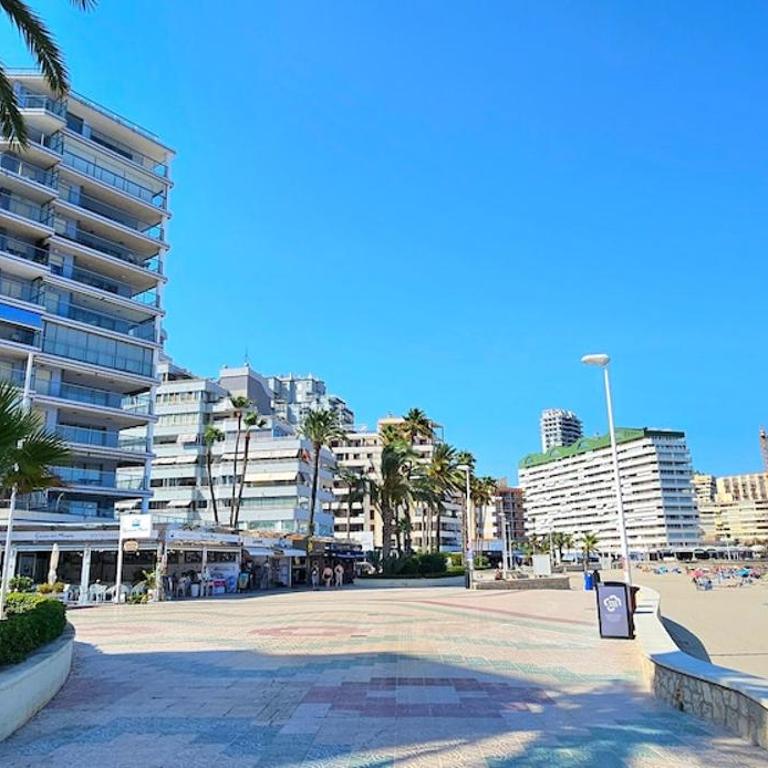 Oceana Bike & Beach Apartment - Sea Views and Spa Calpe - Apartamento de 2 dormitorios - 3