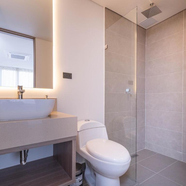 Jatisa Living by HOUSY - Four-Bedroom Apartment with Balcony - 26