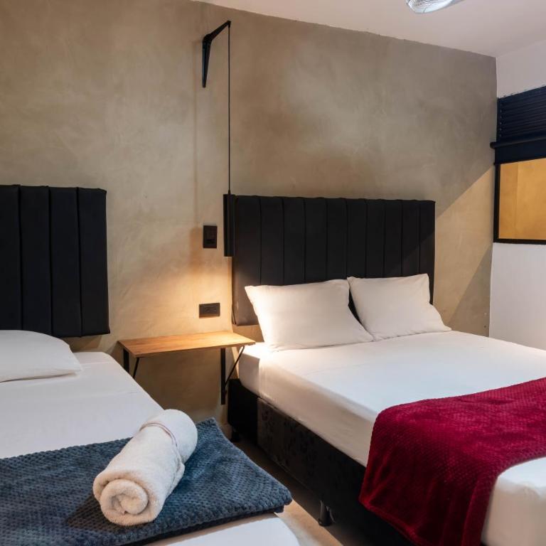 hotel civitas medellin - Family Room with Private Bathroom - 4