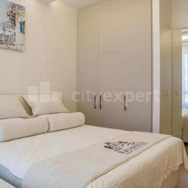 Exclusive Apartment - One-Bedroom Apartment - 2