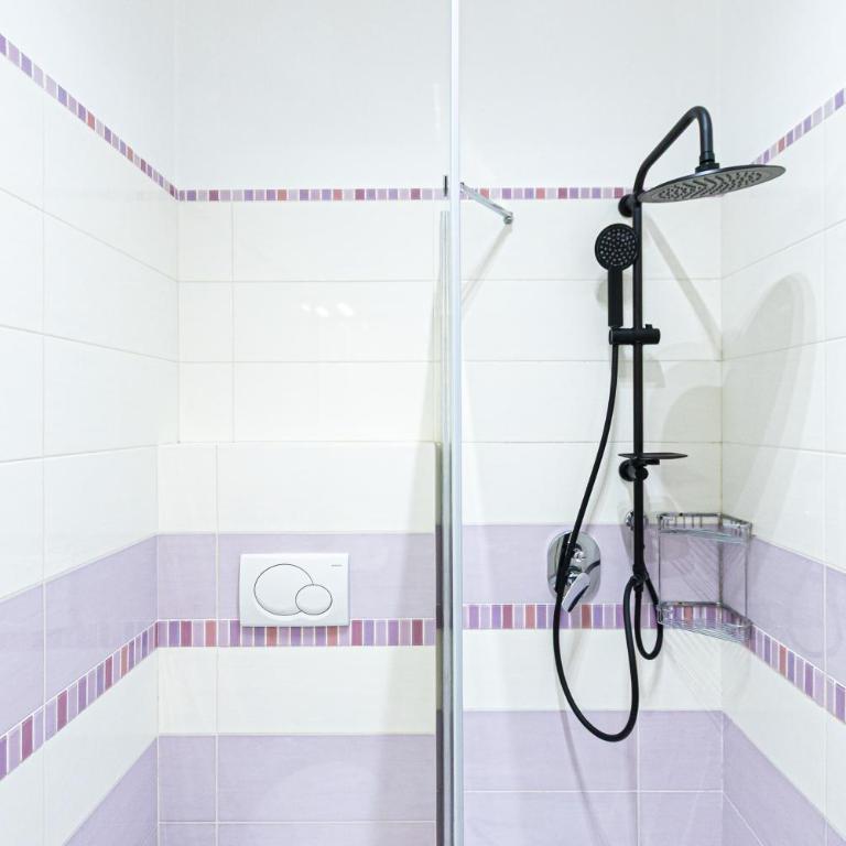 Grace's house Roma Trastevere - Camera Quadrupla con Bagno Privato Esterno - 17