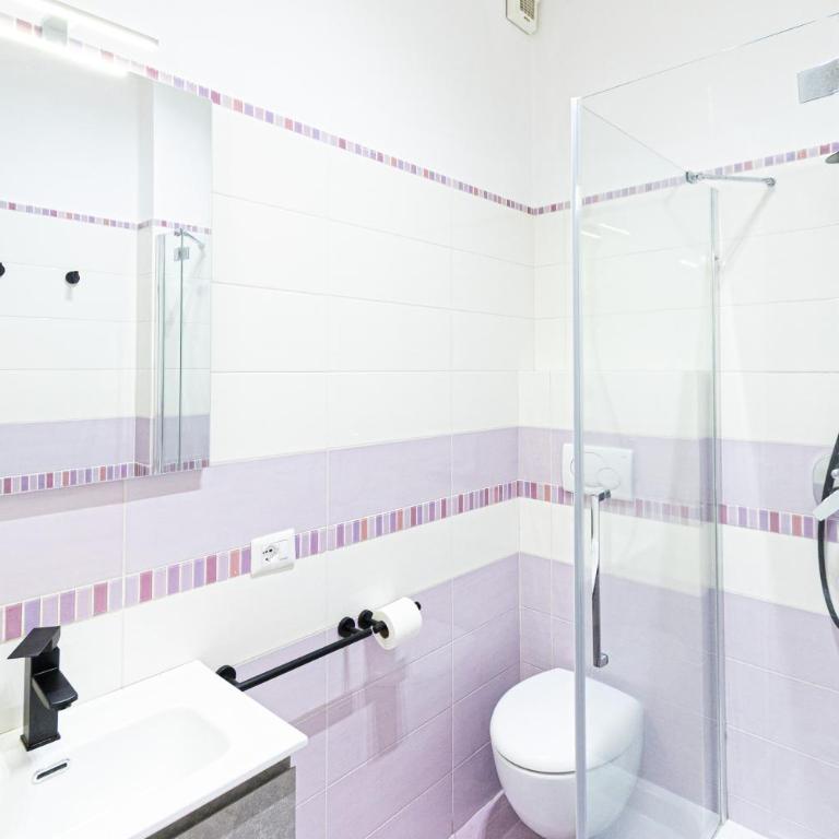 Grace's house Roma Trastevere - Camera Quadrupla con Bagno Privato Esterno - 9