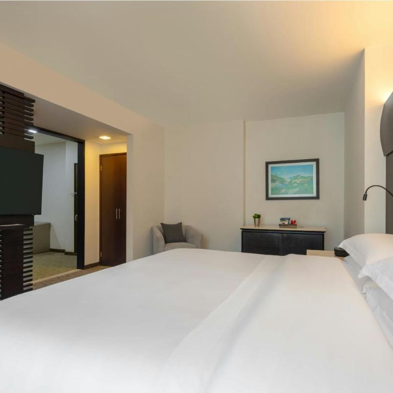 Sheraton Bogotá Hotel - Suite Junior con cama extragrande - 1