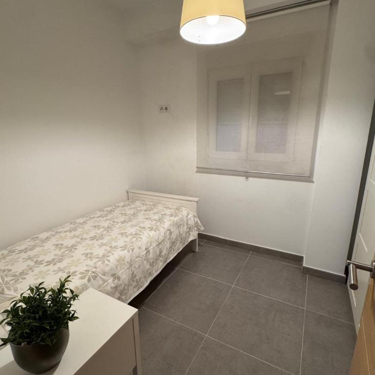 UIM Mediterraneo Hispanidad 4 Wifi - Apartamento de 3 dormitorios - 7