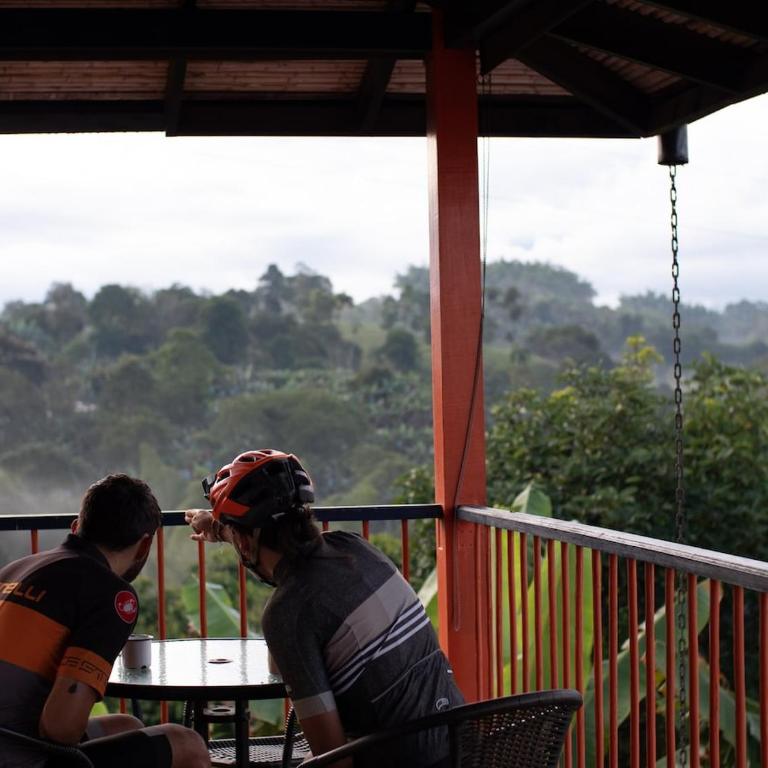 Finca La Coqueta Coffee Farm Stay near Filandia - Family Room with Balcony - 18