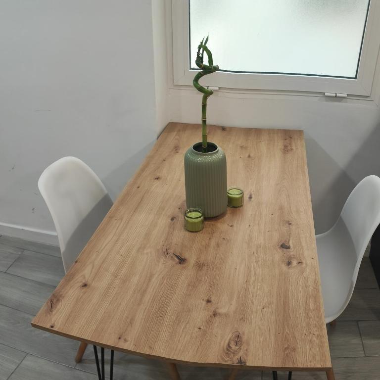 CENTRIC STAY 3 Rooms APARTAMENTO PREMIUM FAMILIAR EN EL CENTRO - Three-Bedroom Apartment - 13