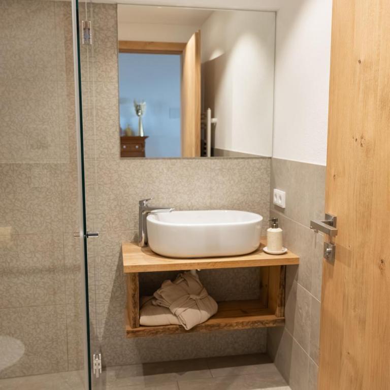Yogahof Kitzbühel - Boutique Alpine Hideaway - Loft - 17