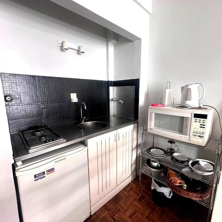 Luminoso ambiente con balcón en Palermo, junto a Parque Las Heras - Apartamento de 1 dormitorio - 3