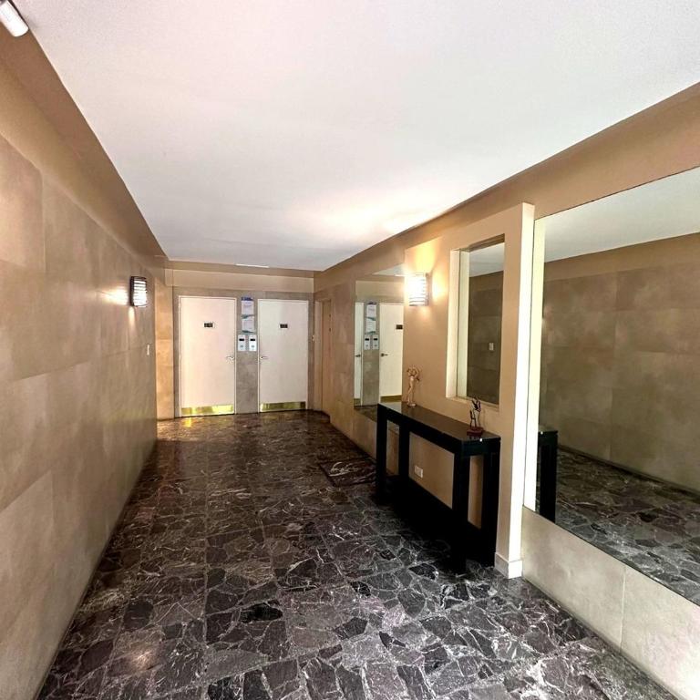 Luminoso ambiente con balcón en Palermo, junto a Parque Las Heras - Apartamento de 1 dormitorio - 15