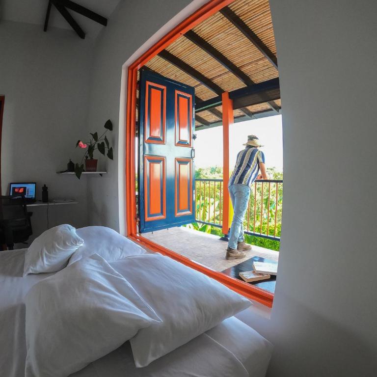 Finca La Coqueta Coffee Farm Stay near Filandia - Family Room with Balcony - 22