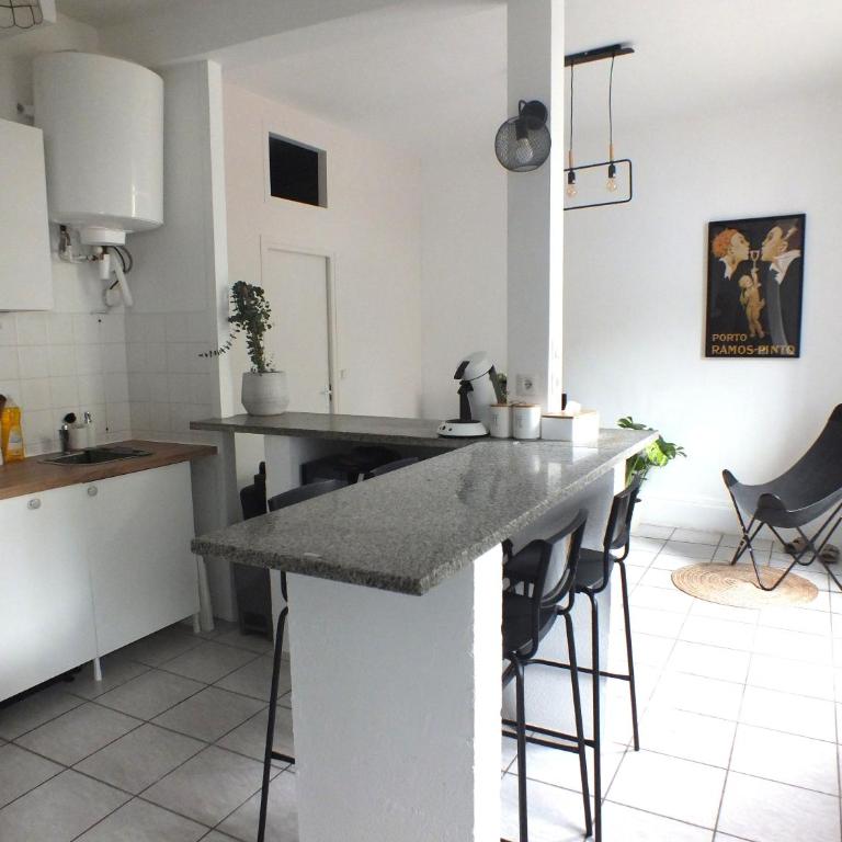 Appartement Rénové - Centre & Tram 5min - Appartement 2 Chambres - 7