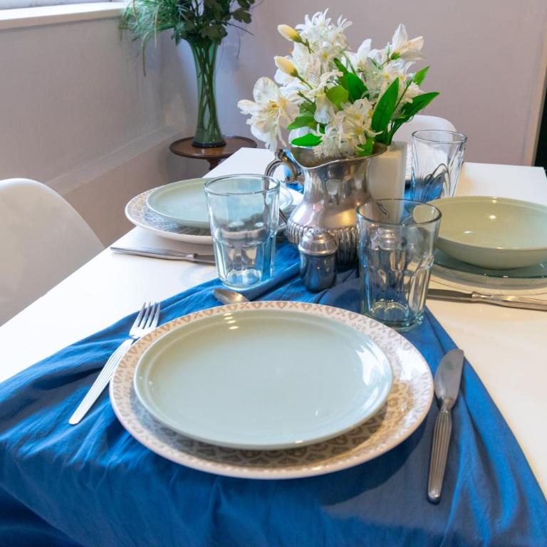 cerca de la estación retiro con cochera, pileta y sauna - Apartamento de 1 dormitorio - 36