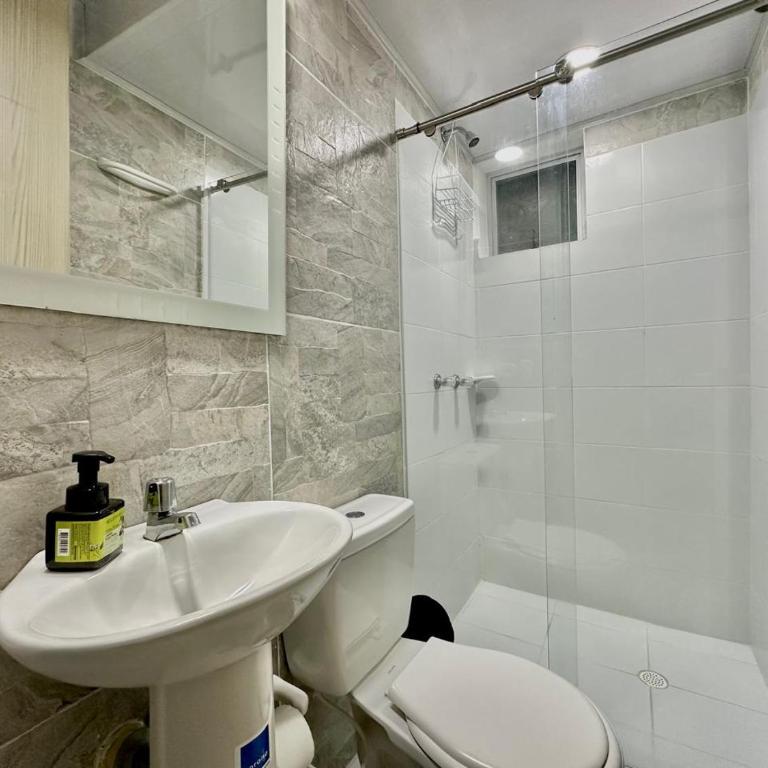 Lujoso Apto 5 min de Clínica Valle de lili y CC Jardín Plaza, 2103 - Apartamento de 2 dormitorios - 10