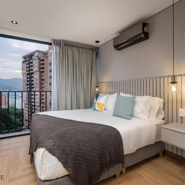 Morph 902 - Exclusivo apt en el Poblado con balcón - Apartment - 3