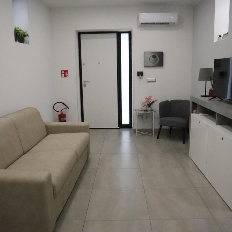 Henny House - One-Bedroom House - 1